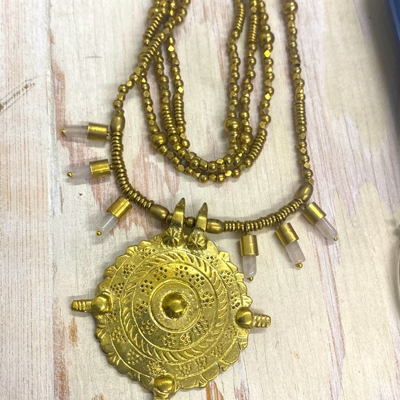 Rose Quartz Medallion - Picture 1 of 3